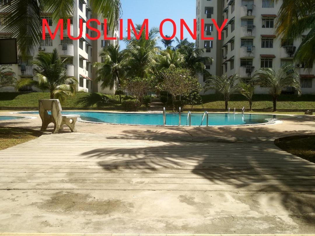 Apartment Haji Din Cocobay Port Dickson