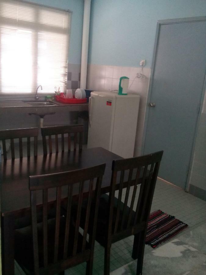 Haji Din Cocobay Apartment Port Dickson