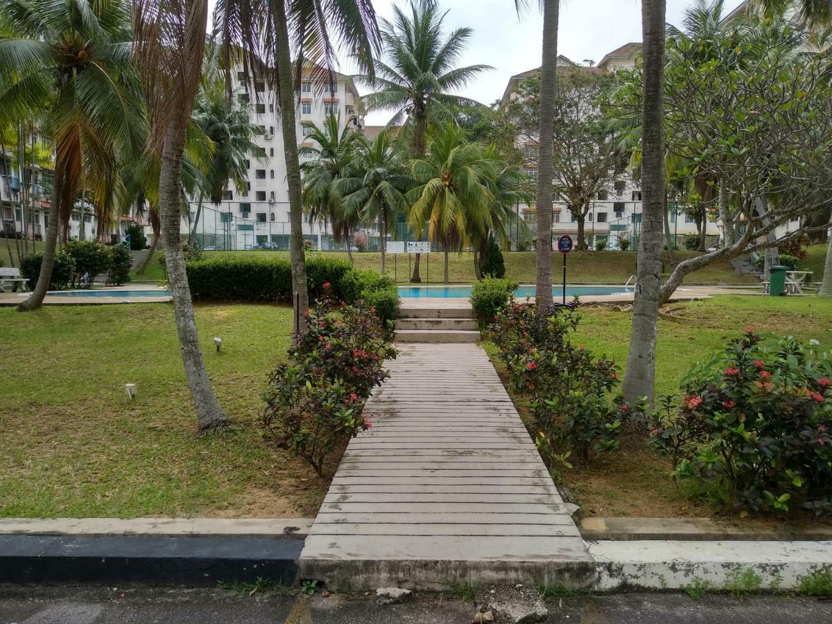 Apartment Haji Din Cocobay